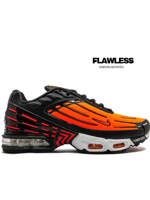 AIR MAX PLUS 3 SNEAKERS