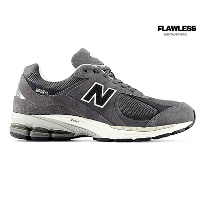 NEW BALANCE 2002R SNEAKERS