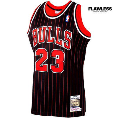 Michael Jordan Chicago Bulls (NBA) Swingman Jersey