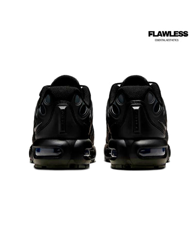 Nike Air Max Plus Drift "All Black"