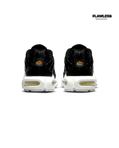 Nike Air Max Plus Tn "Black and White"