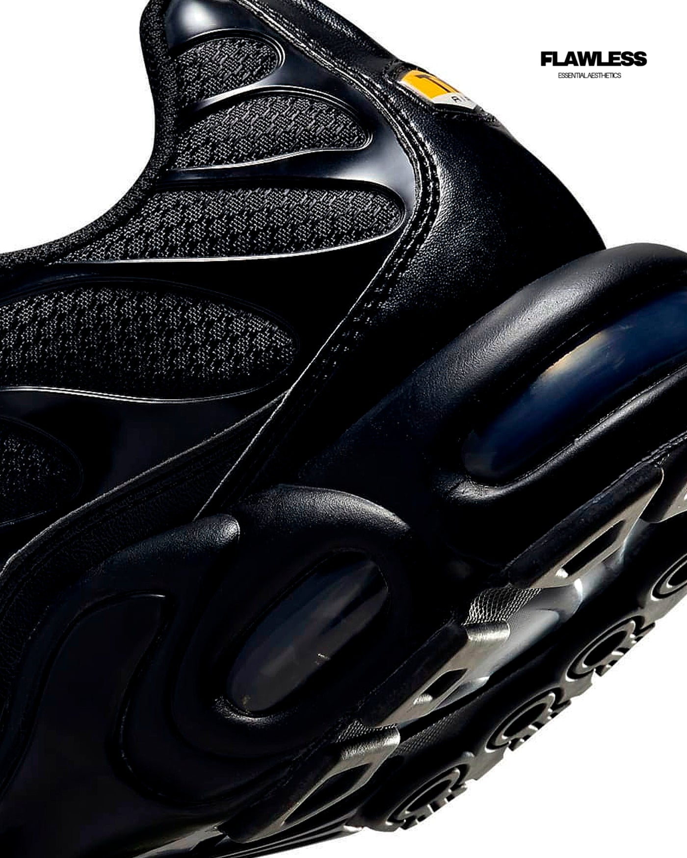 Air Max Plus "Triple Black"