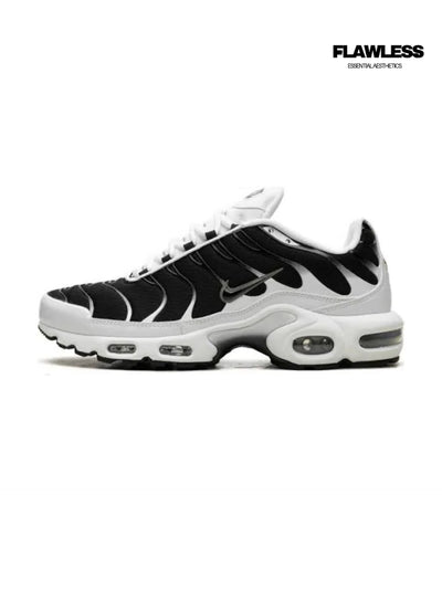 Nike Air Max Plus Tn "Black and White"