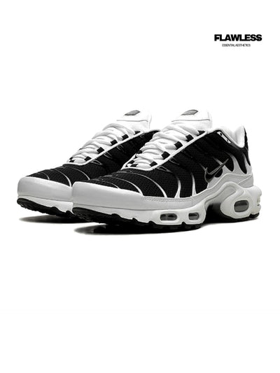 Nike Air Max Plus Tn "Black and White"