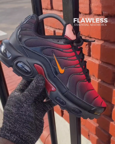 Nike Air Max Plus TN "Bred Reflective"