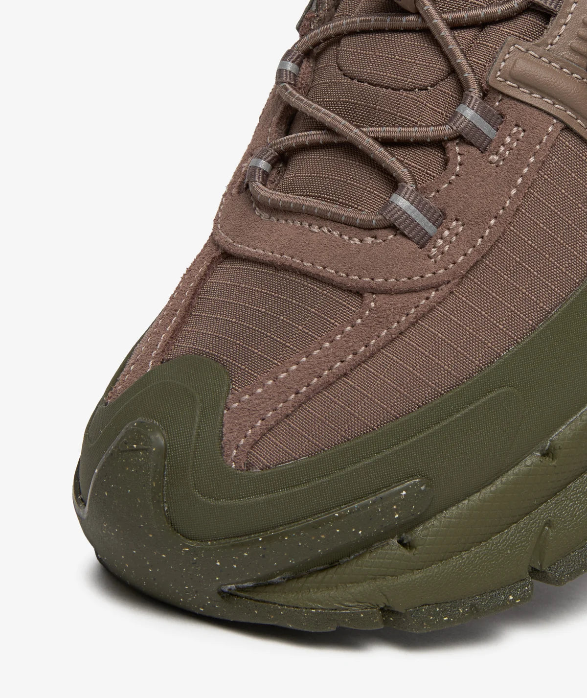 Nike Zoom Vomero Roam "Army Green"