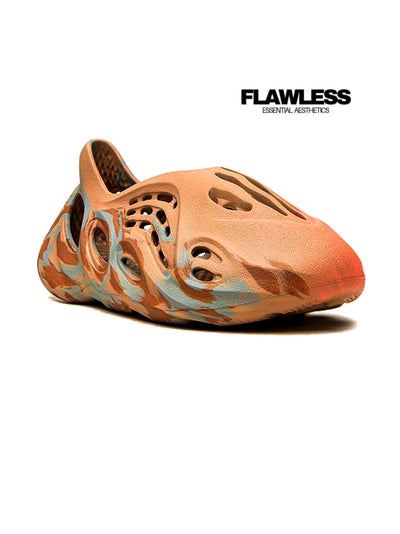 Yeezy Foam Runner "MX Sand Grey" sandals