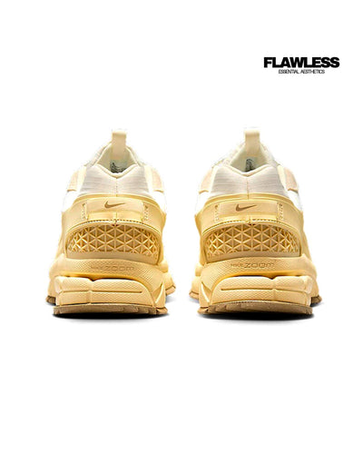Nike Zoom Vomero Roam "Pale Ivory"
