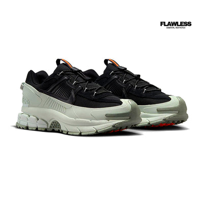 Nike Zoom Vomero Roam "Black Light Silver"