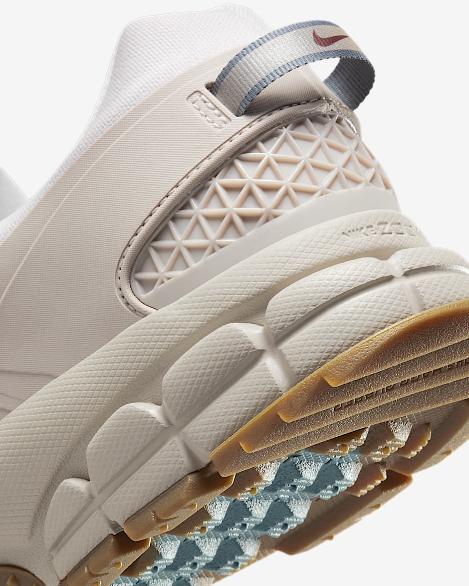 Nike Zoom Vomero Roam "College Grey"
