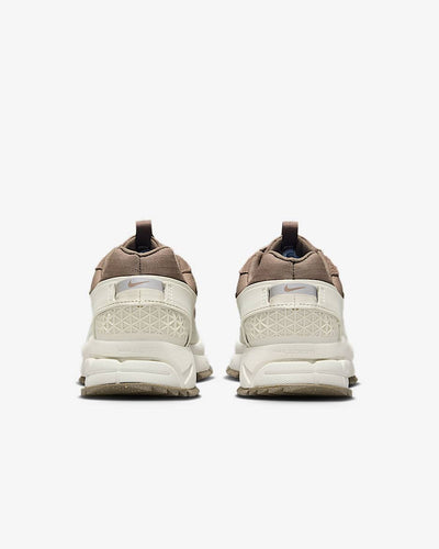 Nike Zoom Vomero Roam "Light Bone"