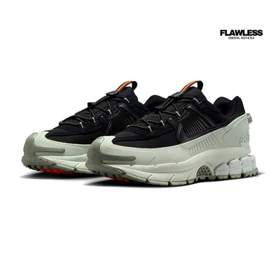 Nike Zoom Vomero Roam "Black Light Silver"