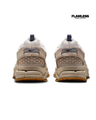 Nike Zoom Vomero Roam "College brown"