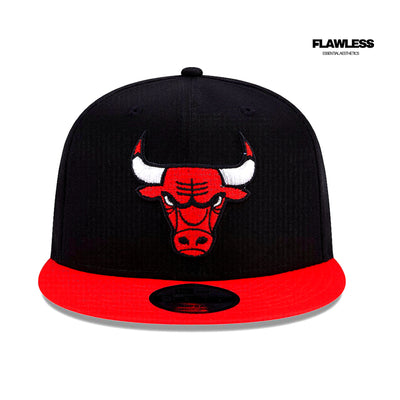 Chicago Bulls 9FIFTY Contrast Side Patch Black/Red Cap
