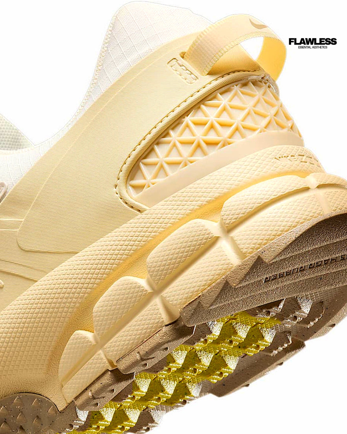 Nike Zoom Vomero Roam "Pale Ivory"