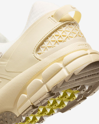 Nike Zoom Vomero Roam "Pale Ivory"
