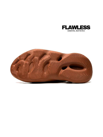 Yeezy Foam Runner "Flax" sandals