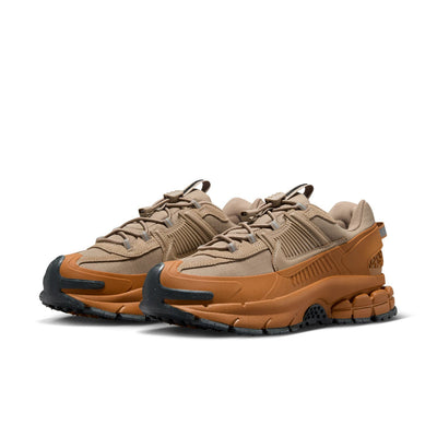 Nike Zoom Vomero Roam "Flax"